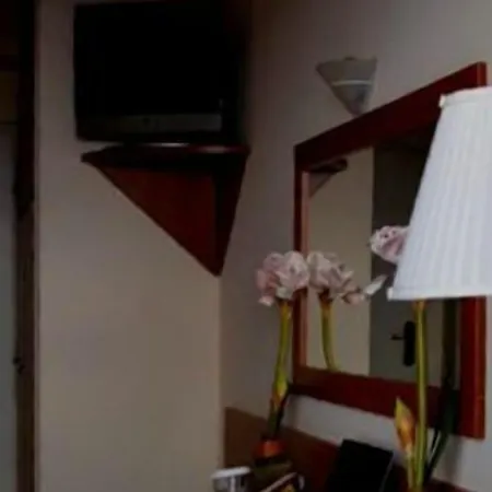 Hotell Galaxy 2*