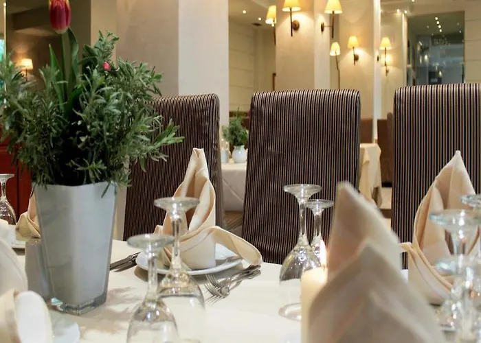 Galaxy Отель 2*